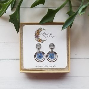 In addition to adding a pretty shade of blue to your accessories, Forget me not flowers are rich in symbolism. They symbolize true love and respect making this the perfect gift for someone special.