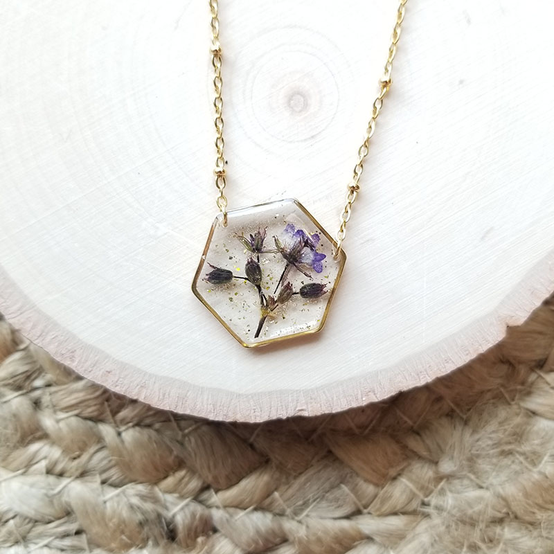 Real Pressed Flowers in Resin, Gold Necklace in with Purple
